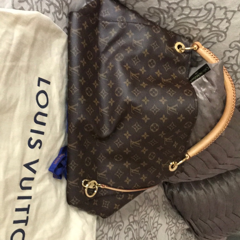 Original LV ARTSY MM MNG - 100% taken care of
